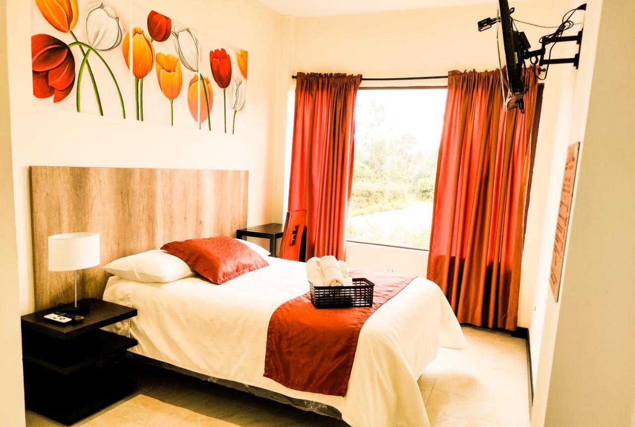 Hotel Las Mercedes Airport-Quito Табабела Экстерьер фото