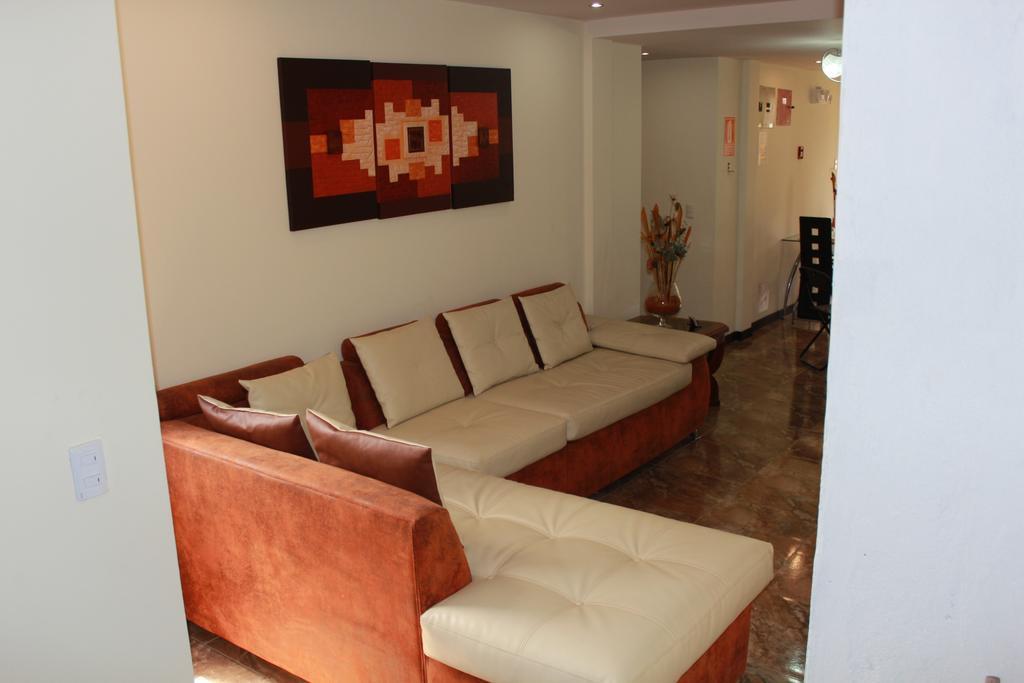 Hotel Las Mercedes Airport-Quito Табабела Номер фото