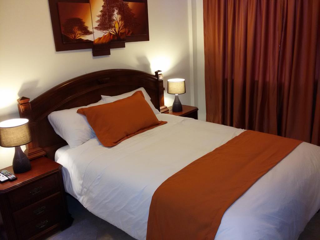 Hotel Las Mercedes Airport-Quito Табабела Номер фото