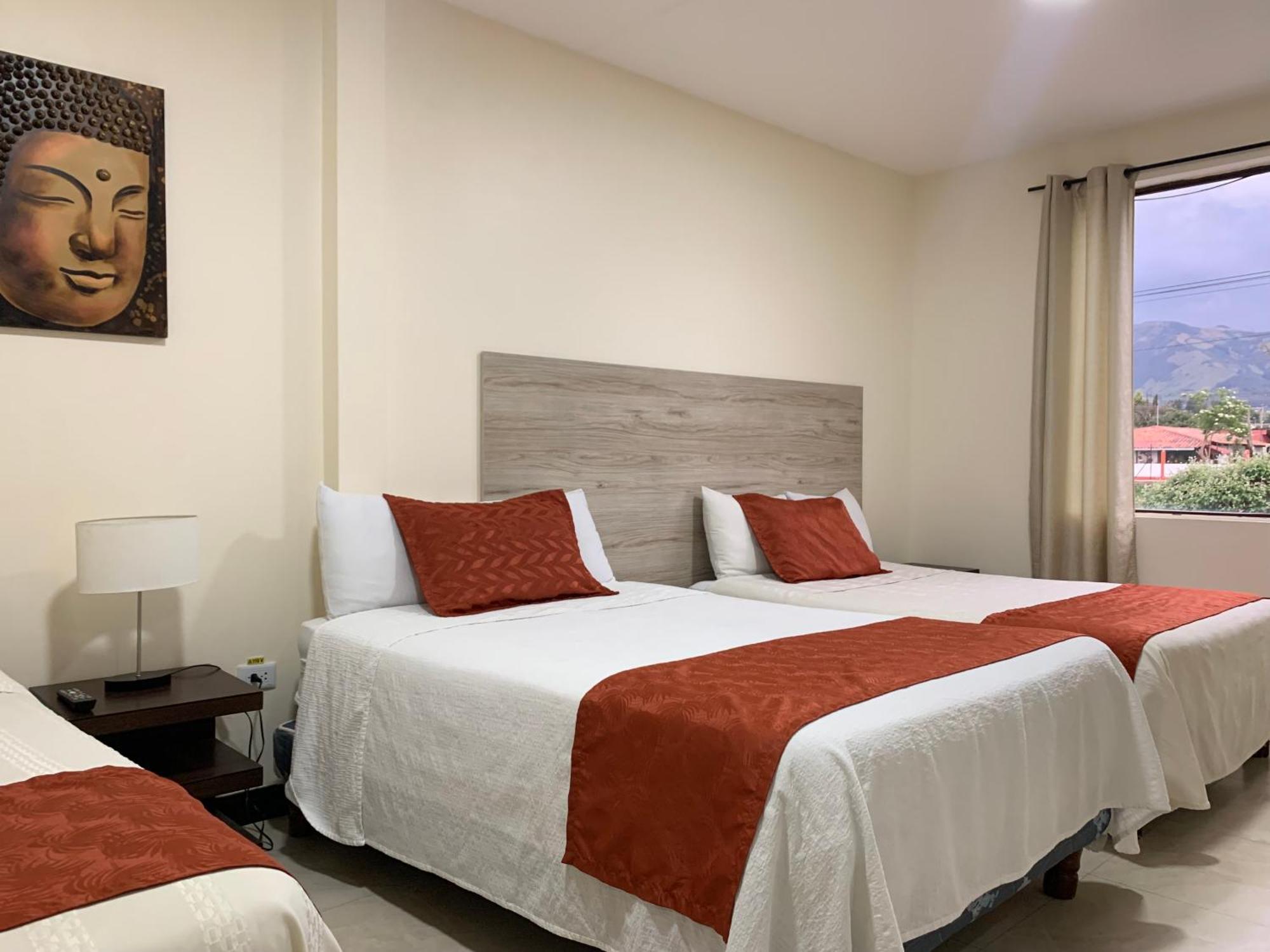 Hotel Las Mercedes Airport-Quito Табабела Экстерьер фото