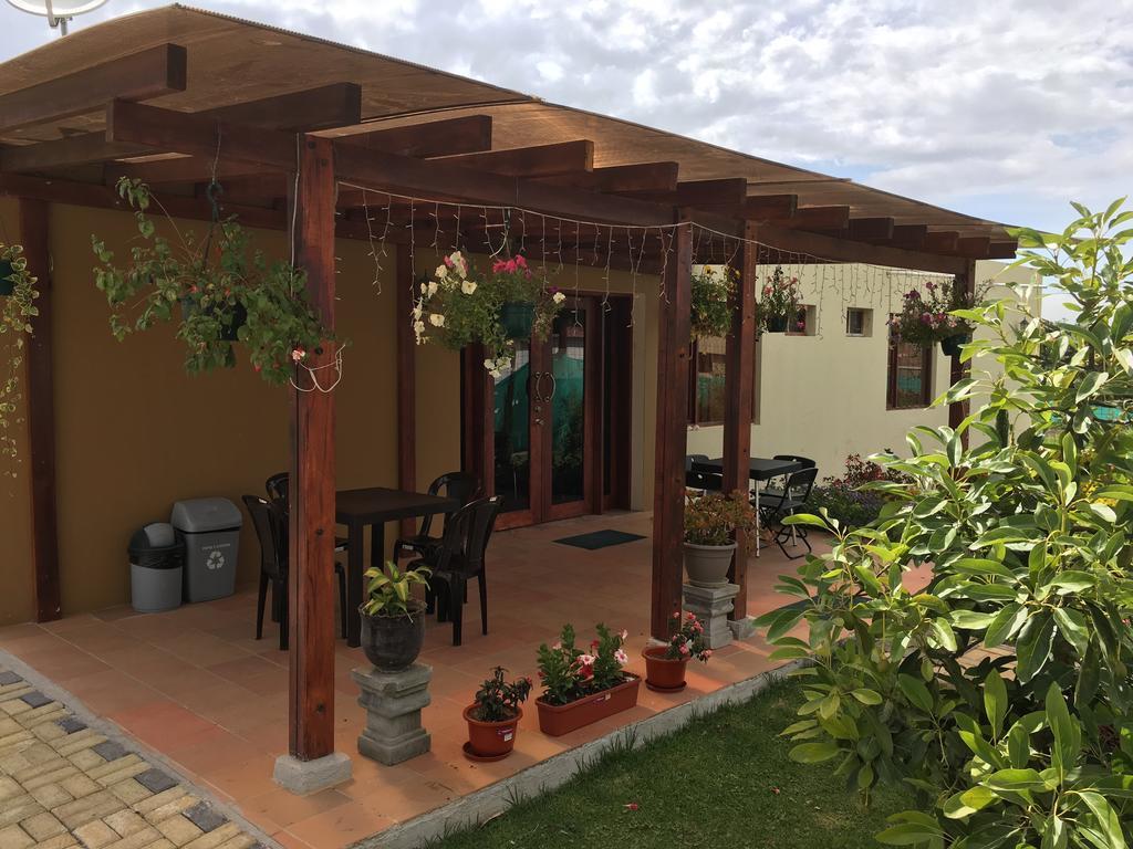 Hotel Las Mercedes Airport-Quito Табабела Экстерьер фото