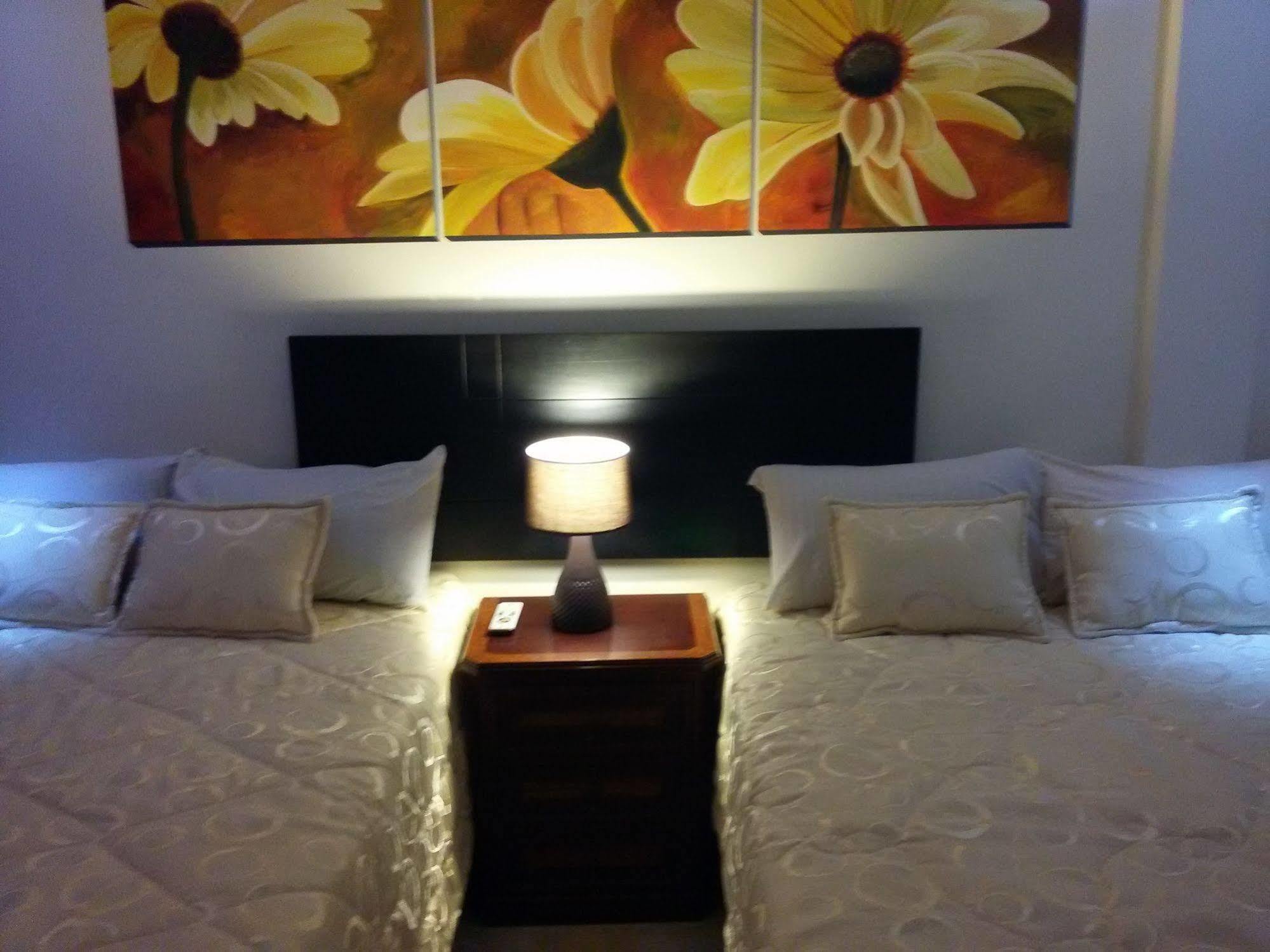 Hotel Las Mercedes Airport-Quito Табабела Экстерьер фото