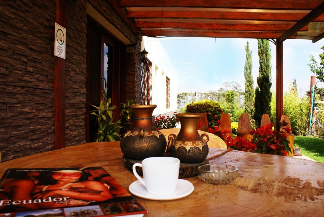 Hotel Las Mercedes Airport-Quito Табабела Экстерьер фото
