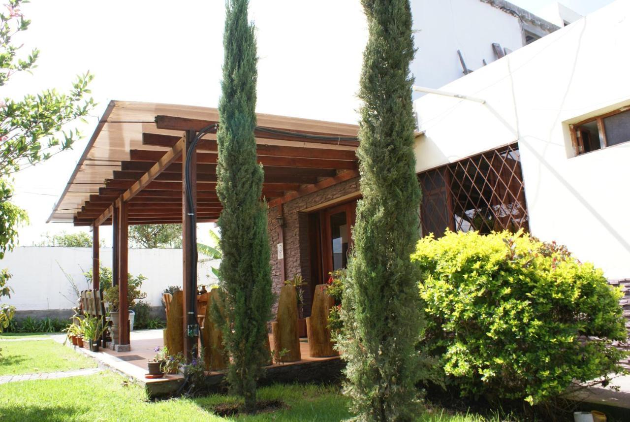 Hotel Las Mercedes Airport-Quito Табабела Экстерьер фото